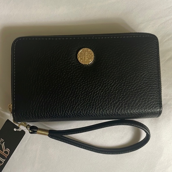 Rebecca & Rifka multifunctional double zip wallet with detachable wrist strap - Picture 1 of 6